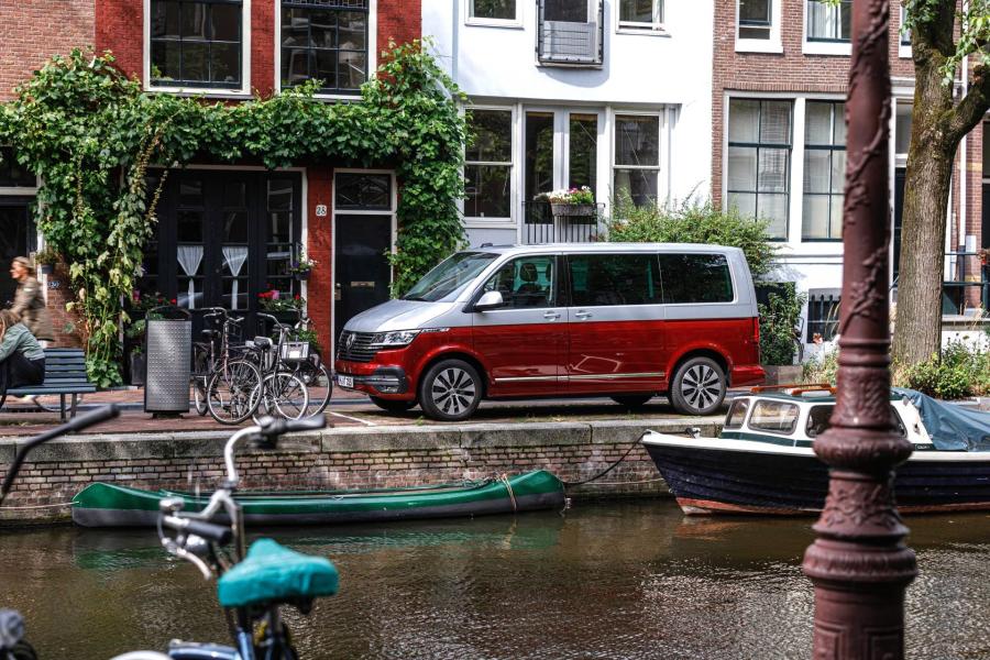  Volkswagen Multivan Bulli (T6.1) 2019 года  (фото 57 из 86)